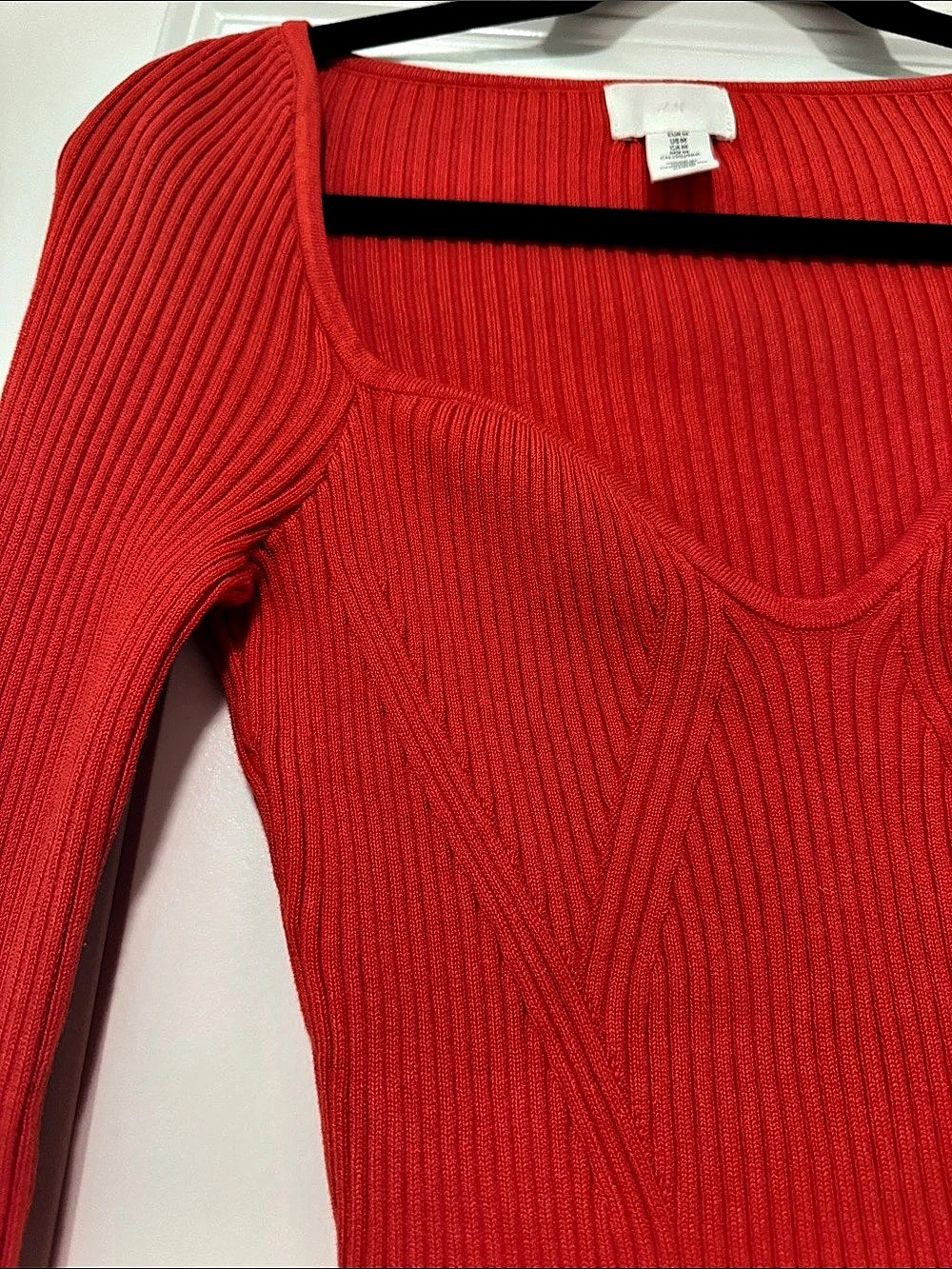 H&M Ribbed Scoop Neck Sweater Red Medium Like New - Picture 3 of 8